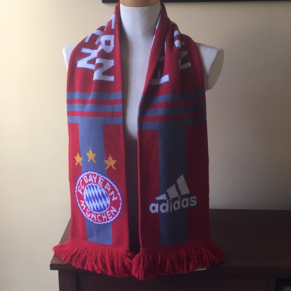 adidas FC Bayern Munchen Scarf